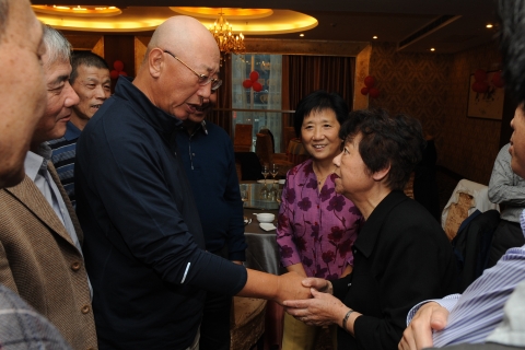 半岛体育