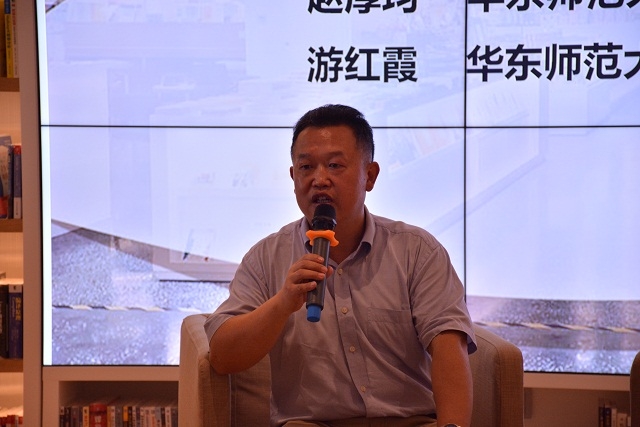 半岛体育