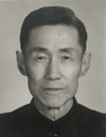 半岛体育