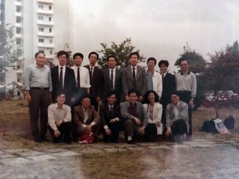 半岛体育