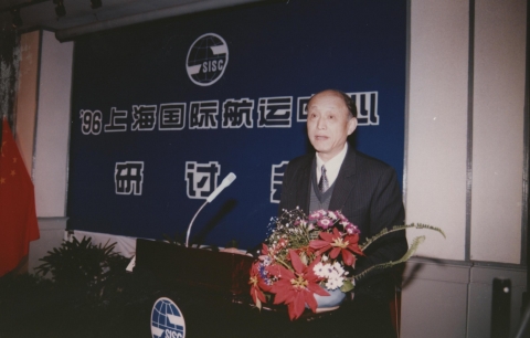 半岛体育