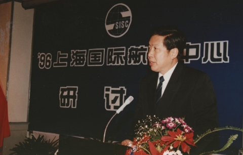半岛体育