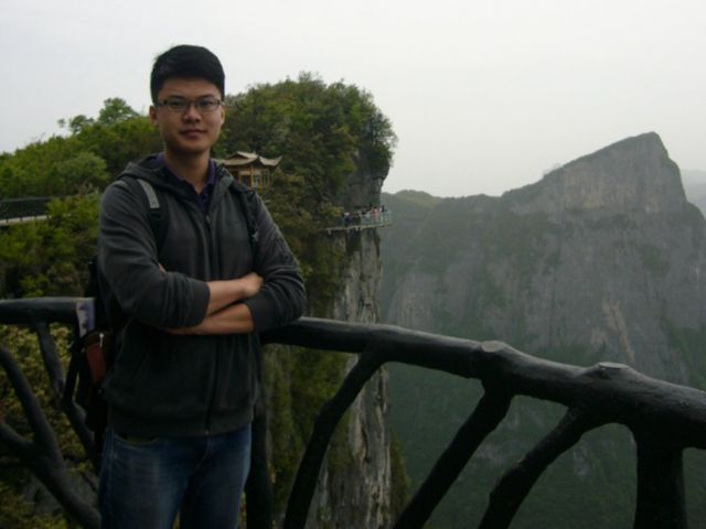 半岛体育