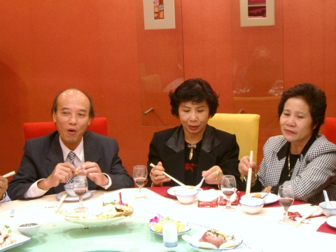 半岛体育