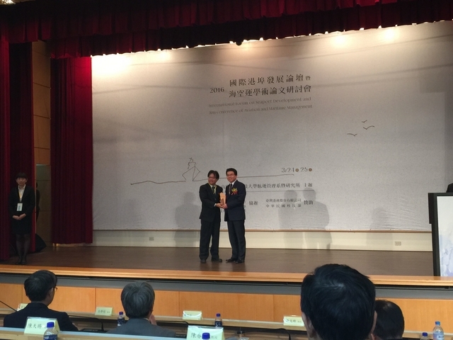 半岛体育