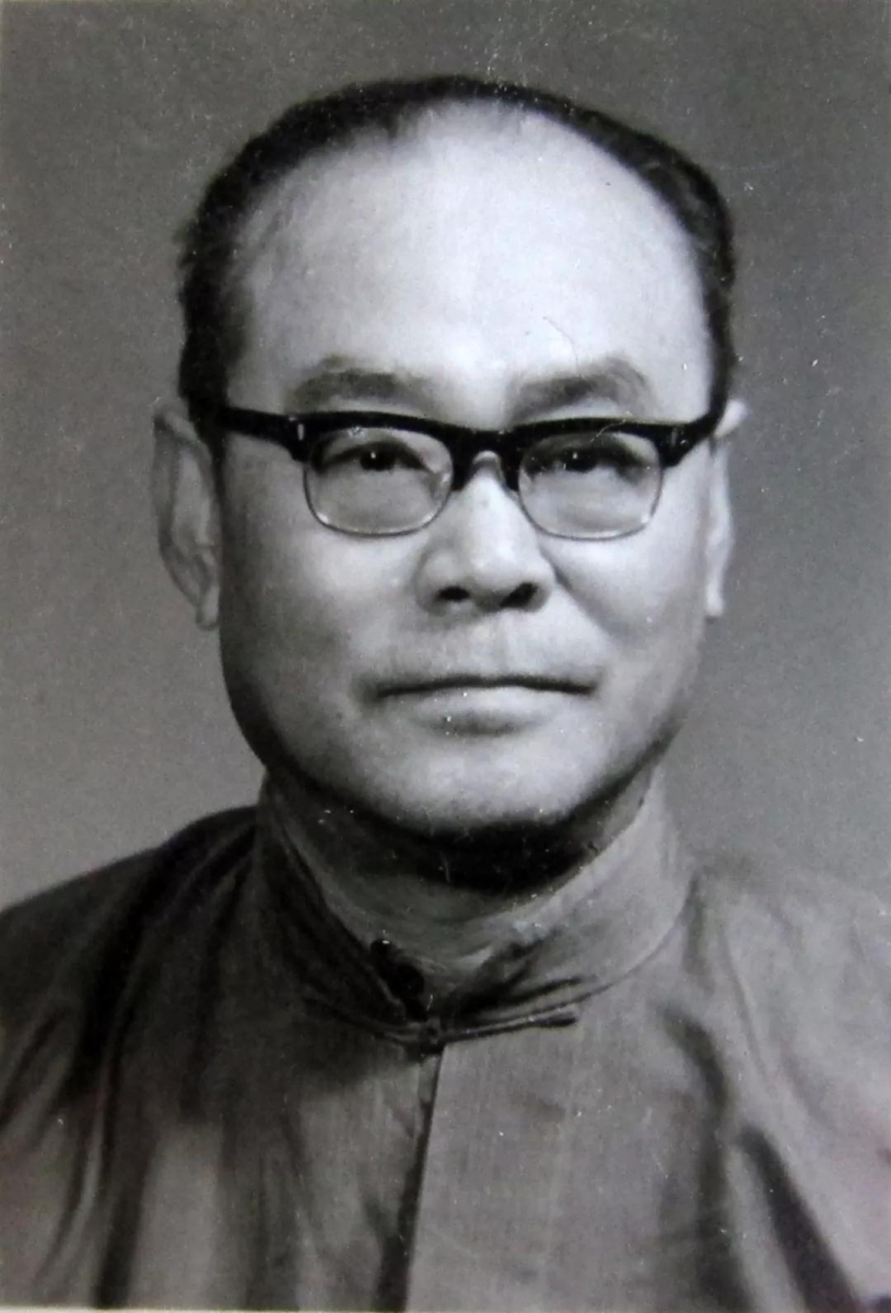 半岛体育